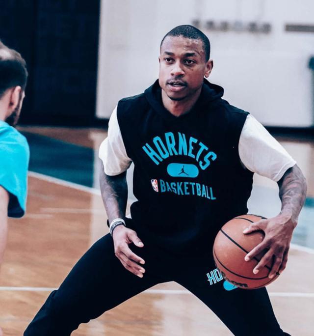 手后防线的 手后防线的