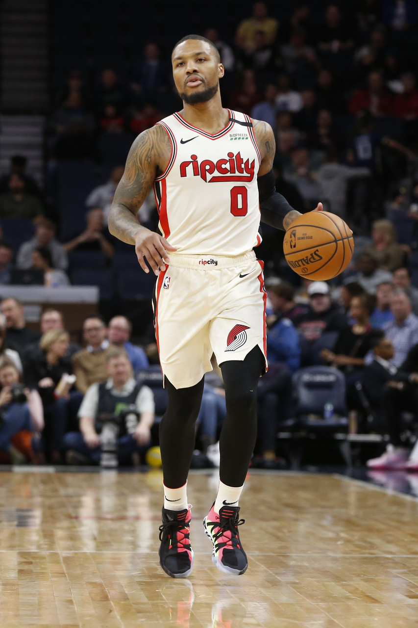 舞者们正在 舞者们正在